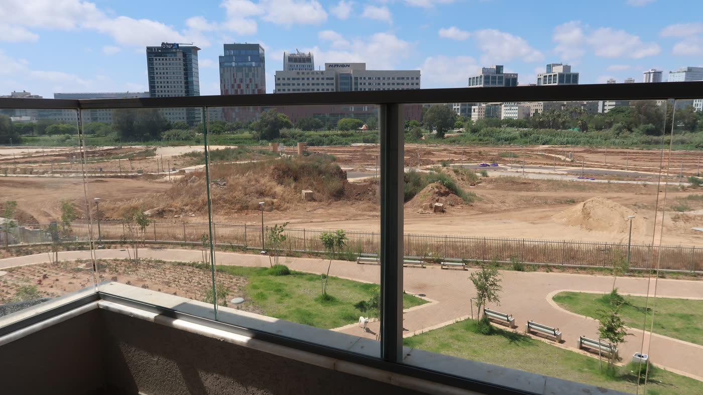 מתחם הסופרים — מבט מהמרפסת